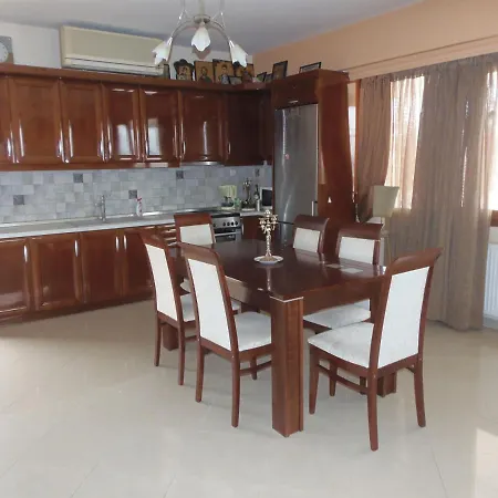Feriehus Nisi House Beachfront With Sea View Ormília