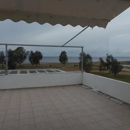 Feriehus Nisi House Beachfront With Sea View